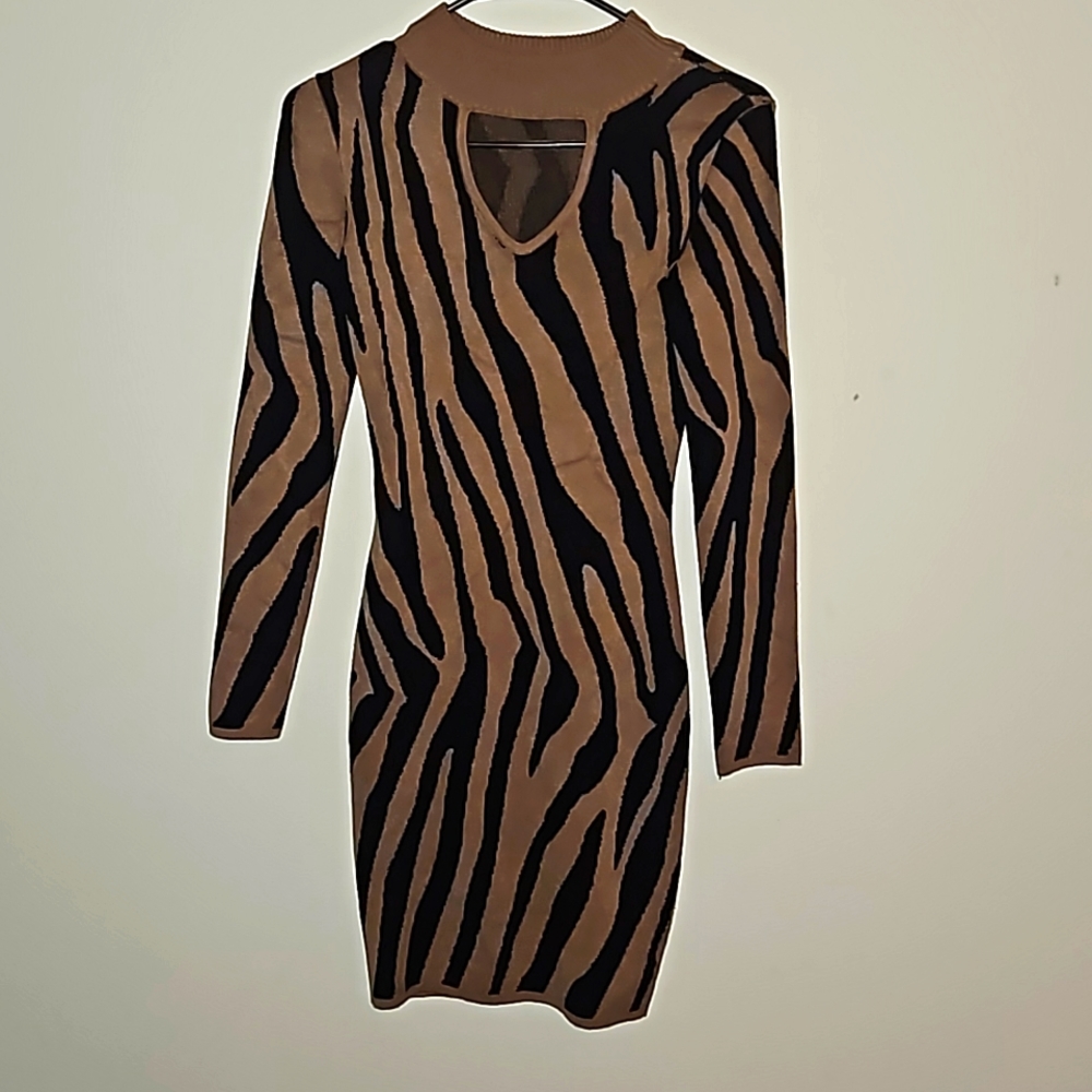 Lepord print, carmol dress, Size Medium